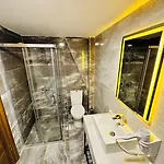 Hotel Royal 3*