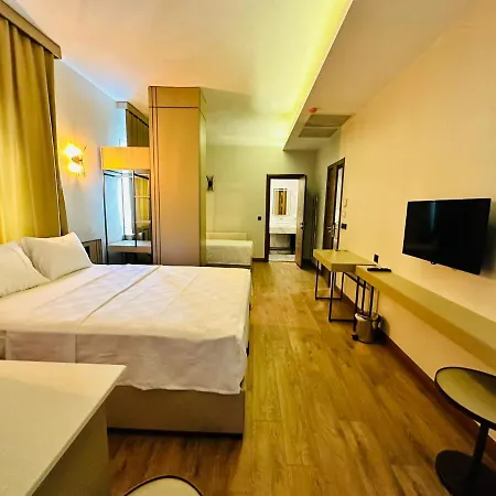 فندق Royal 3*