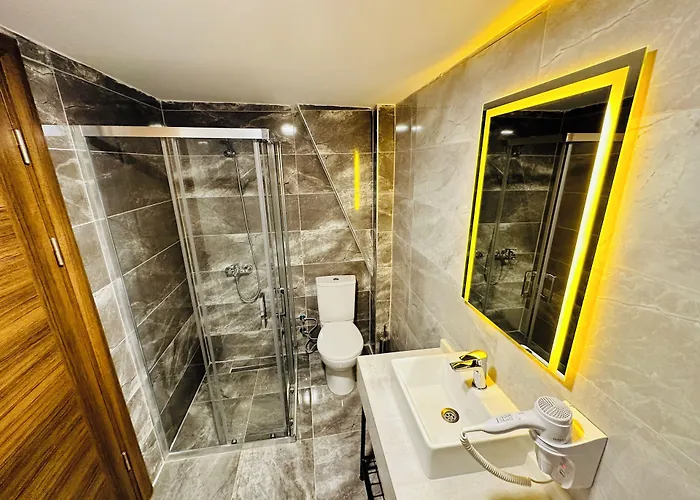 Ξενοδοχείο Royal 3*