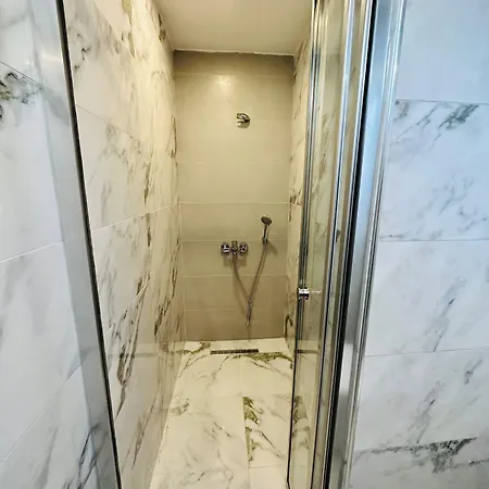 Royal Hotel 3*